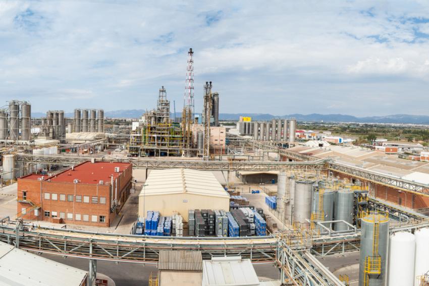 Los fondos de la UE ayudaron a paliar la crisis al mantener la industria química española en buen estado de salud.